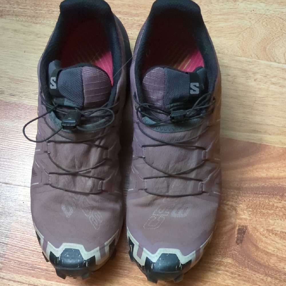 Salomon Speedcross 6 Trail Runner Shoes Size 8 WIDE